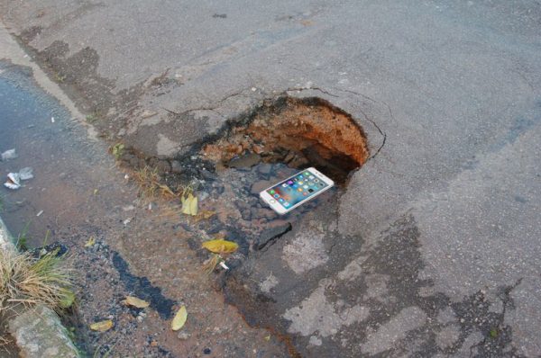 iphone-no-buraco