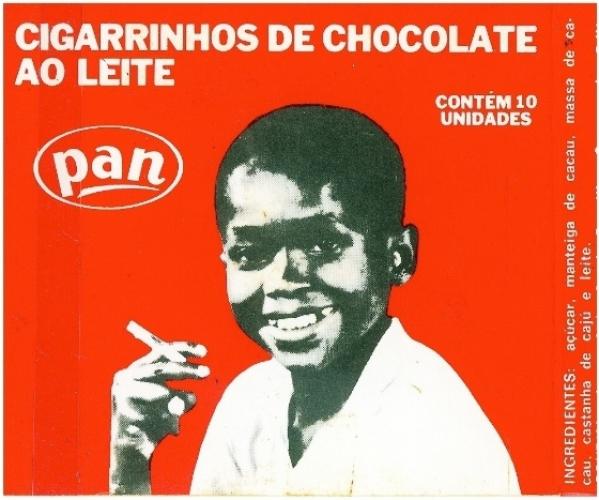 Busco um arquivo nas várias gavetas entreabertas da minha caixa preta! Ela não está conseguindo cuspir as imagens que procuro. Queria definir expressões faciais das pessoas que amei. As que expressavam brilho nos olhos, o sorriso no canto da boca ou a risada altissonante.